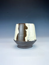 Load image into Gallery viewer, Negative Space Figure Cup
